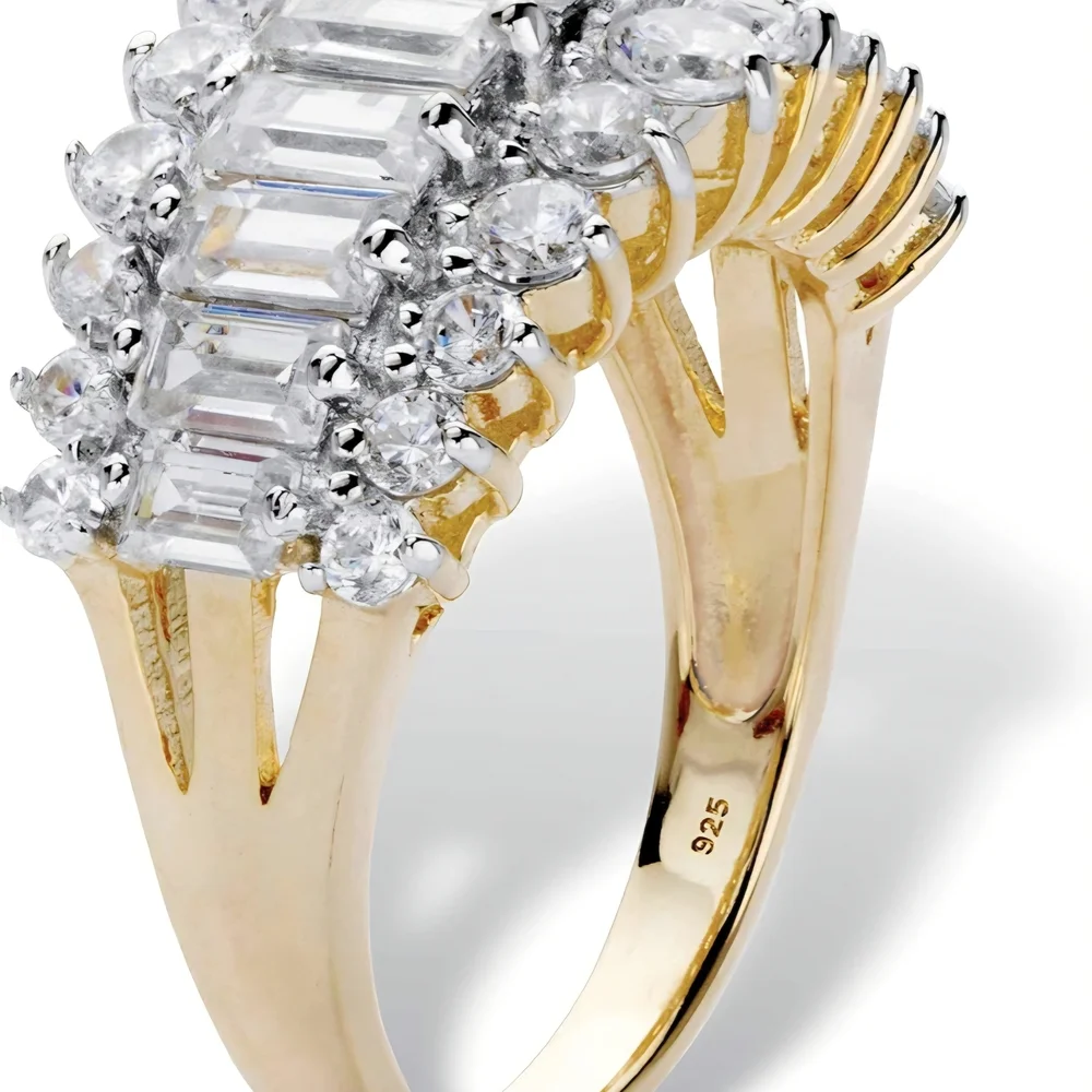 Elegant Gold and Silver Women's Ring - Picture 2 of 3
